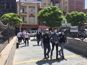 Eskişehir'de "laf atma" tartışmasında bir kişi silahla yaralandı