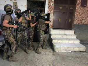 GÜNCELLEME - Adana'da "şafak vakti" uyuşturucu operasyonu