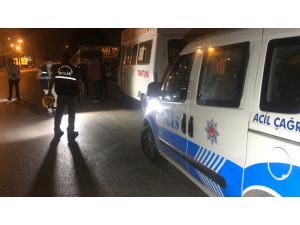 Adana'da silahlı bıçaklı kavgada 2 kişi yaralandı