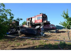 GÜNCELLEME - Malatya'da iki yük treni çarpıştı: 1 ölü, 3 yaralı