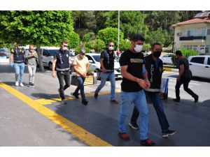 Antalya'da telefonla dolandırıcılık zanlıları tutuklandı