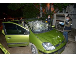 Eskişehir'de yol kenarında yürürken otomobilin çarptığı 4 kişi yaralandı