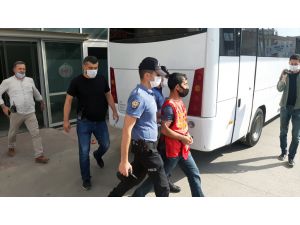 Kocaeli'de izinsiz gösteri yapmak isteyen 13 kişi gözaltına alındı
