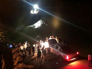 Erzincan'da bir araç nehre düştü: 4 ölü, 3 yaralı, 1 kayıp