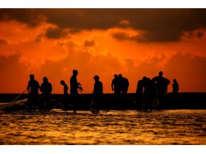 Asi Nehri’nin Akdeniz'le buluştuğu nokta balıkçıların uğrak yeri oldu