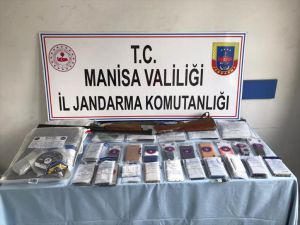 Manisa'da "insan ticareti" yaptığı öne sürülen 8 şüpheli tutuklandı