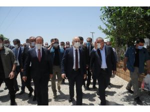 Ulaştırma ve Altyapı Bakanı Karaismailoğlu, Cizre'de incelemelerde bulundu: