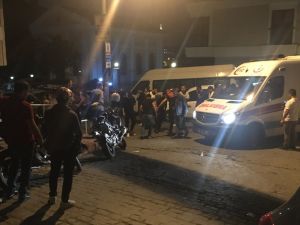 Beyoğlu'nda silahlı kavgada 2 kişi yaralandı