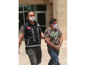 Antalya'daki dolandırıcılık operasyonunda gözaltına alınan 3 zanlı tutuklandı