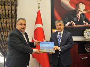 Osmaniye Valisi Yılmaz, AA Adana Bölge Müdürü Firik'i kabul etti