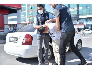 Mersin'de Bakan Albayrak ve ailesine yönelik hakaret içerikli yorum yapan kişi adliyeye sevk edildi