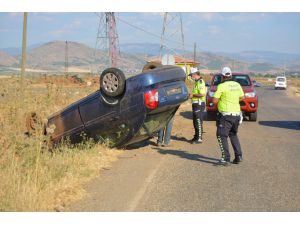 Gaziantep'te otomobil şarampole devrildi: 2 yaralı