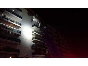 İzmir'de apartmanda çıkan yangın söndürüldü