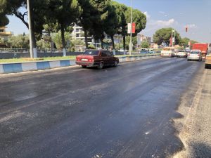 Aydın'da sıcak hava asfaltı eritti