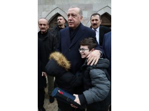 Cumhurbaşkanı Erdoğan, cuma namazını Ulu Cami'de kıldı