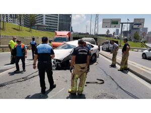 Esenyurt'ta trafik kazası: 2 yaralı