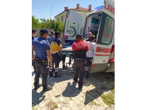 Aksaray'da koluna bahçe kapısının demiri saplanan engelli genç AFAD ekiplerince kurtarıldı