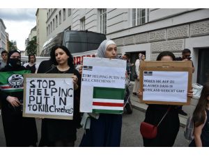 Avusturya'da öldürülen Çeçen muhalif nedeniyle Rusya protesto edildi