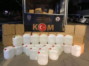 Gaziantep'te kaçak 6 ton etil alkol ele geçirildi