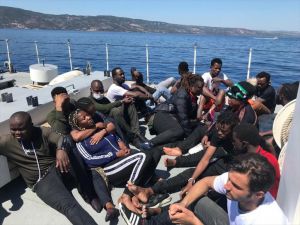 Ege Denizi'nde botları batan 27 sığınmacı kurtarıldı