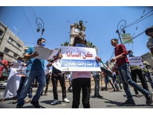 İdlibliler Rusya’nın sınır ötesi BM yardımlarını engellemesini protesto etti