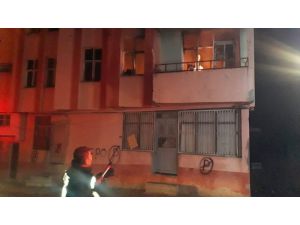 Adana'da evde çıkan yangın kontrol altına alındı