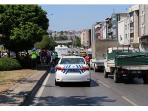 İzmir'de otomobilin çarptığı kişi hayatını kaybetti