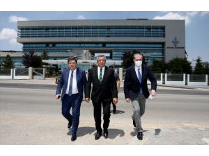 CHP "çoklu baro düzenlemesi"nin iptali için Anayasa Mahkemesine başvurdu