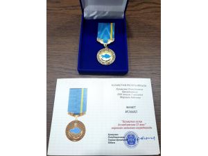 Çanakkale Onsekiz Mart Üniversitesi öğretim üyesine Kazakistan'dan madalya