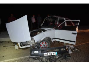 Gümüşhane'de iki otomobil çarpıştı: 5 yaralı