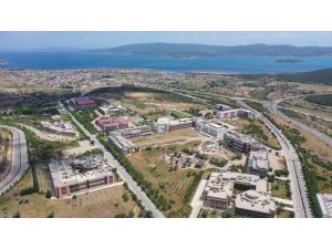 İzmir Yüksek Teknoloji Enstitüsü devlet üniversiteleri arasında birinci sırada