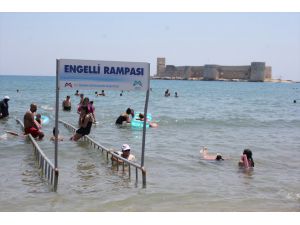 Mersin'de engelliler için "engelsiz" deniz keyfi