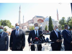 İstanbul Valisi Yerlikaya, Ayasofya Camisi'ndeki açılış hazırlıklarına ilişkin açıklama yaptı: