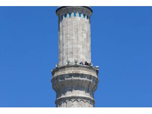 Ayasofya'nın minarelerinden 4 müezzin birlikte sela okudu