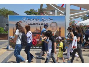 Aydın'da Ayasofya-i Kebir Camii'nin yeniden ibadete açılması dolayısıyla lokma hayrı yapıldı