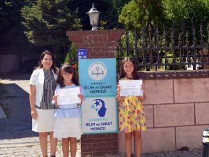 Çanakkaleli öğrenciler "Ay’da Yaşam" temalı uluslararası yarışmada ödül aldı