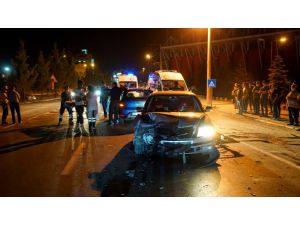 Kütahya'da iki otomobil çarpıştı: 5 yaralı
