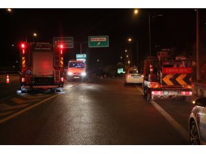 İzmir'de bariyerlere çarpan otomobilin sürücü hayatını kaybetti