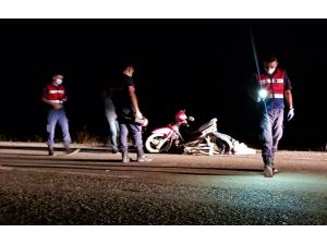 Isparta'da kamyonet ile motosiklet çarpıştı 2 kişi öldü