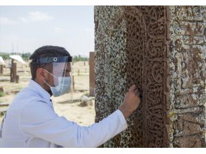 Selçuklu Meydan Mezarlığı'ndaki taşların epigrafik çözümlemesi yapıldı
