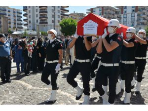 Kalp krizi sonucu vefat eden polis memurunun cenazesi memleketine uğurlandı