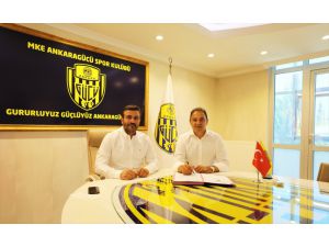 Fuat Çapa, MKE Ankaragücü ile sözleşme imzaladı