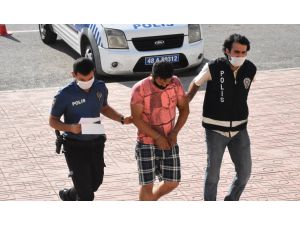 Bodrum'da denize çıplak giren kişi gözaltına alındı