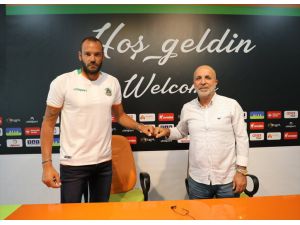 Aytemiz Alanyaspor, 3 futbolcuyla sözleşme imzaladı