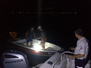 İznik Gölü'nde mahsur kalan 2 kişi kurtarıldı
