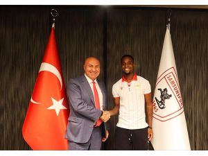 Yılport Samsunspor, Ange-Freddy Plumain'in transferini tamamladı