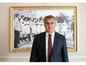 A Milli Futbol Takımı Teknik Direktörü Şenol Güneş, AA'nın sorularını cevapladı (1)