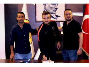 Eskişehirspor, kaleci Melih Ağa ile sözleşme yeniledi