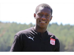 Sivasspor'un yeni transferi Max Gradel: "Gol atmak ve attırmak için geldim"