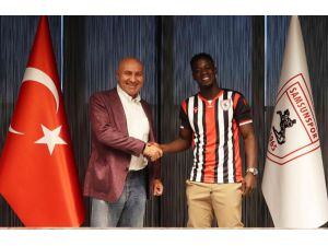 Samsunspor, Ganalı kanat oyuncusu Edwin Gyasi'yi transfer etti